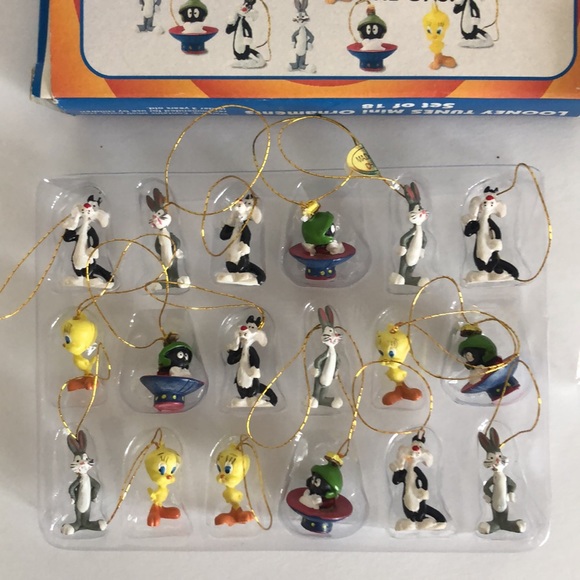 Warner Bros. Other - Vintage 1997 Warner Brothers Looney Tunes Mini Christmas Ornaments Set Of 18
